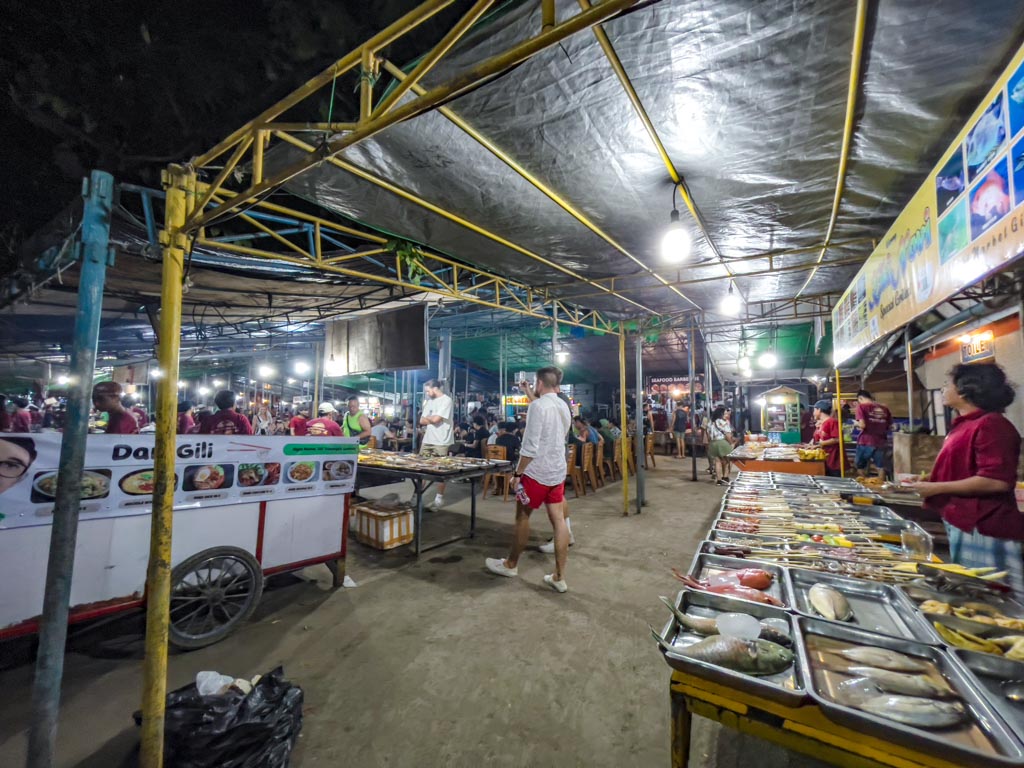 night market gili trawangan lombok indonesia - laugh travel eat-2