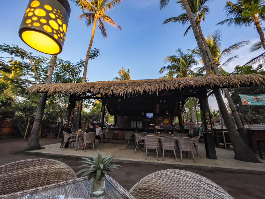 tiki groove gili trawangan lombok indonesia - laugh travel eat