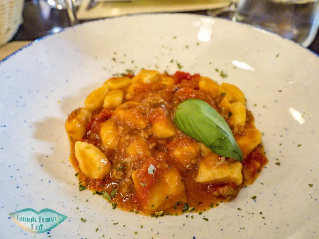 gnocchi lunch stop the tour guide food tour venice italy - laugh travel eat