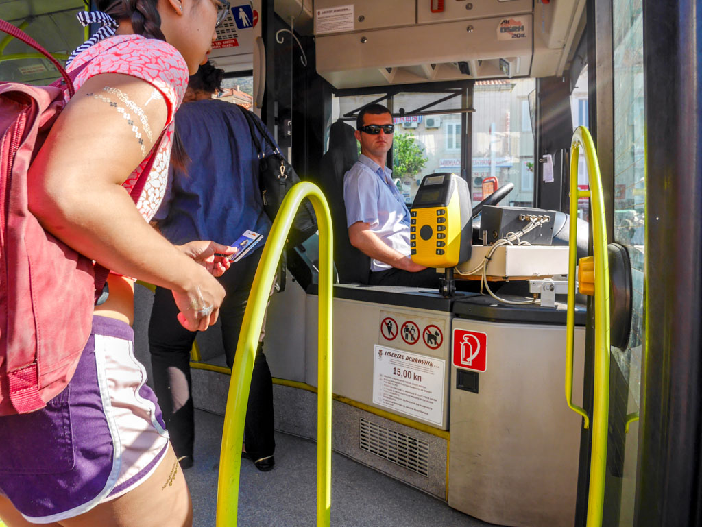 taking the bus from dubrovnik to port croatia