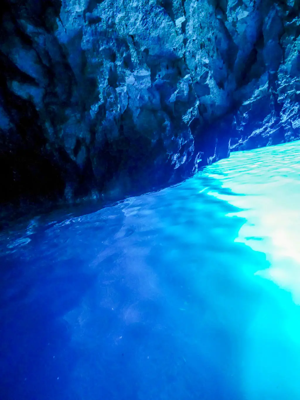 split blue cave inside vis croatia