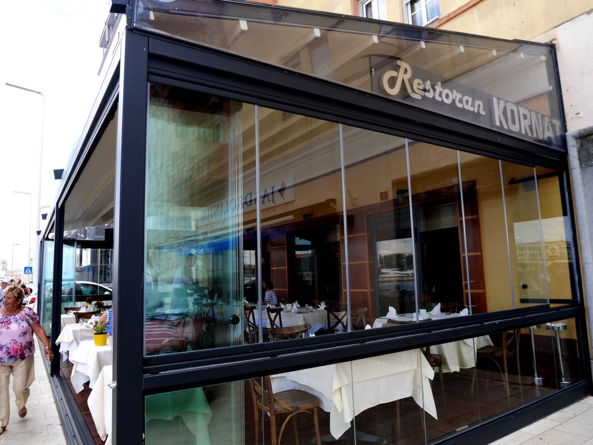 Restaurant Kornat in Zadar - right in front of the pier facing the sea, Croatia