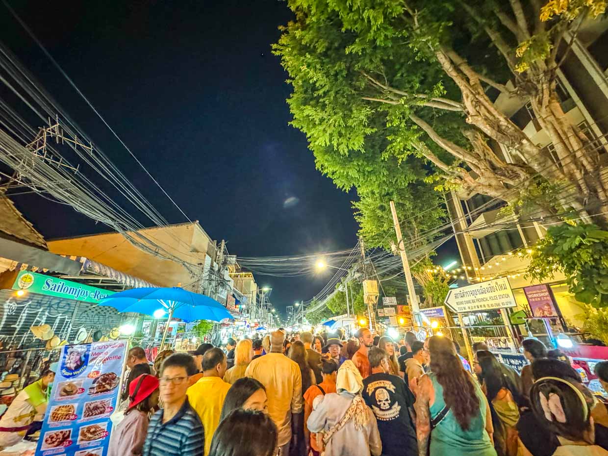 sunday night market Chiang Mai Thailand - laugh travel eat-4