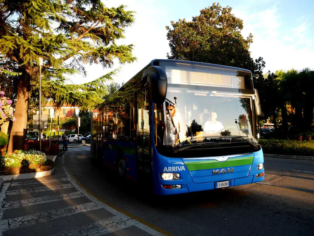 the bus that will take me back to verona!