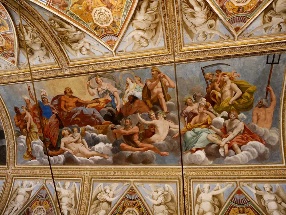 ceiling fresco in the Hall of mirrors, Ducal Palace, Mantua, Italy | Laugh Travel Eat