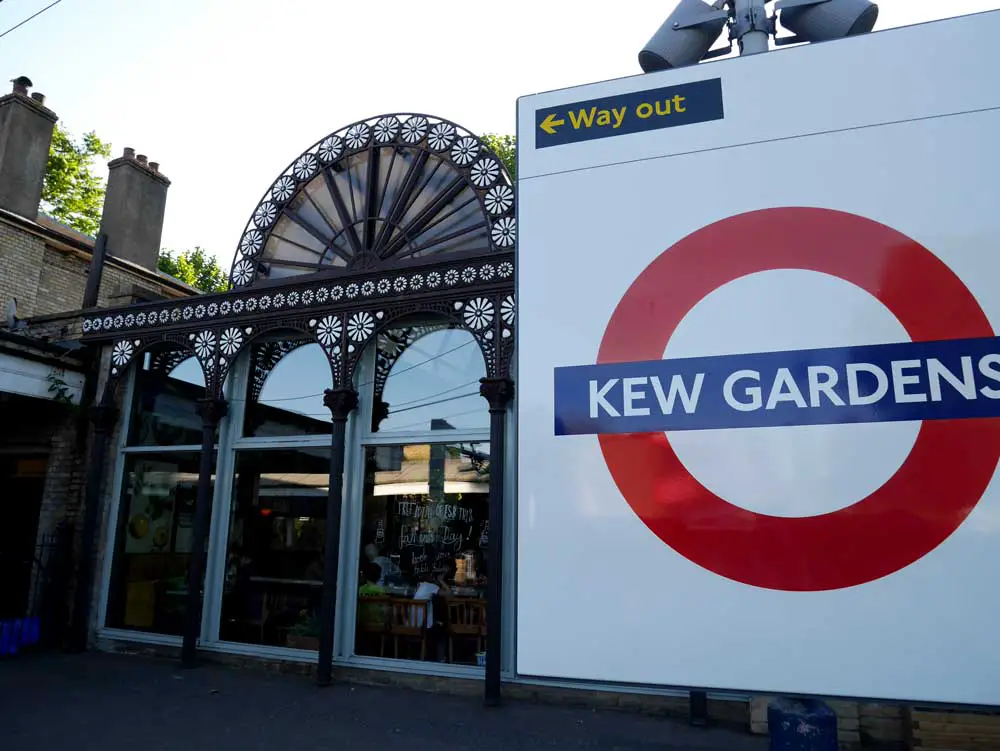 Kew Garden station - which is actually above ground on district line, London | Laugh Travel Eat