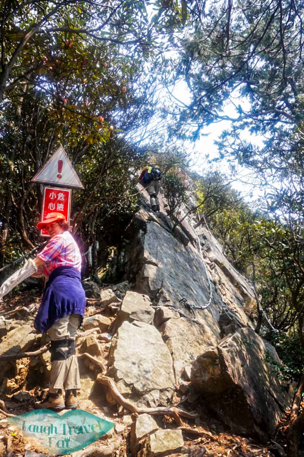 Change from forest trail to rock trail up to Yuan Zui Mountain in Dasyueshan National Forest Recreational Area, Taichung - Laugh Travel Eat