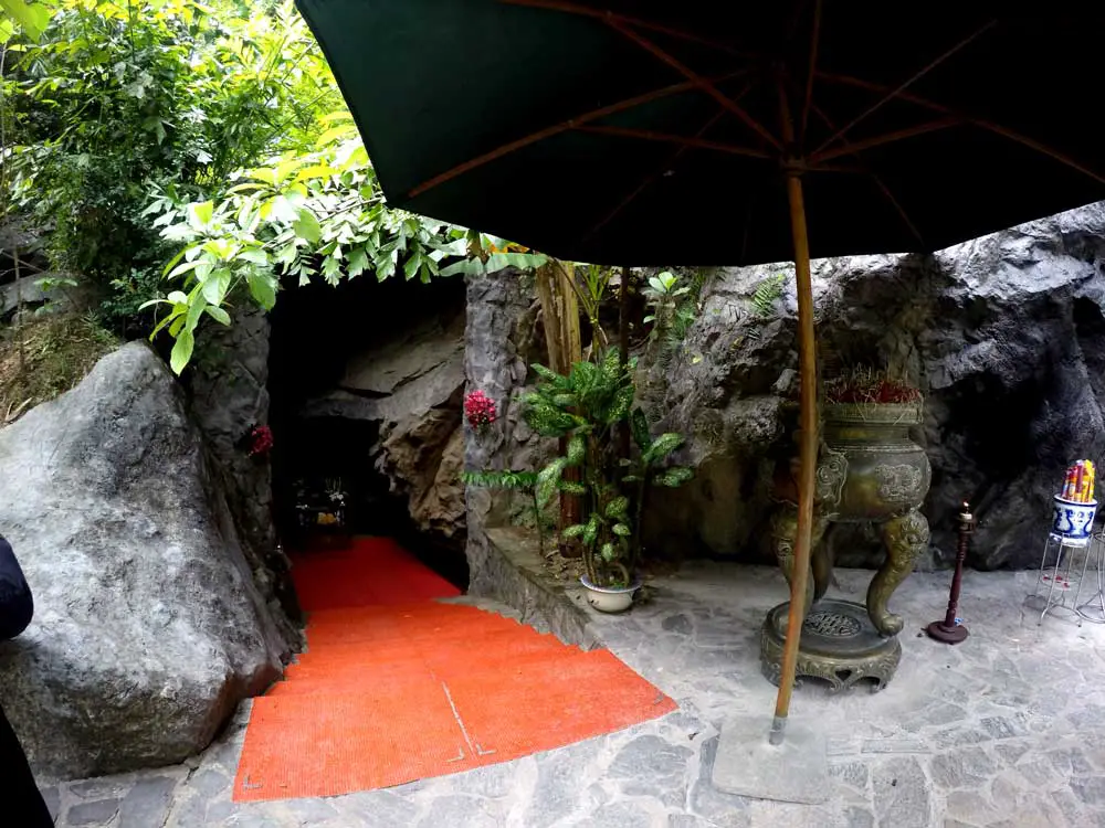 8 Ladies Cave, Phong Nha, Vietnam | Laugh Travel Eat