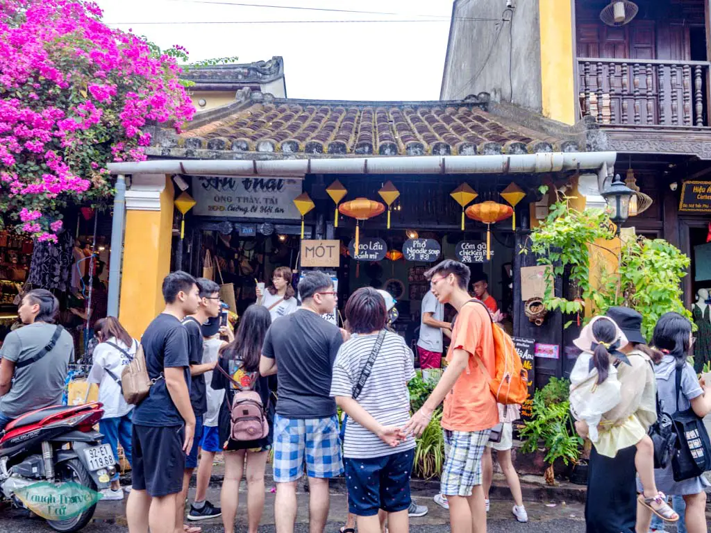 mot drink stand hoi an vietnam - laugh travel eat