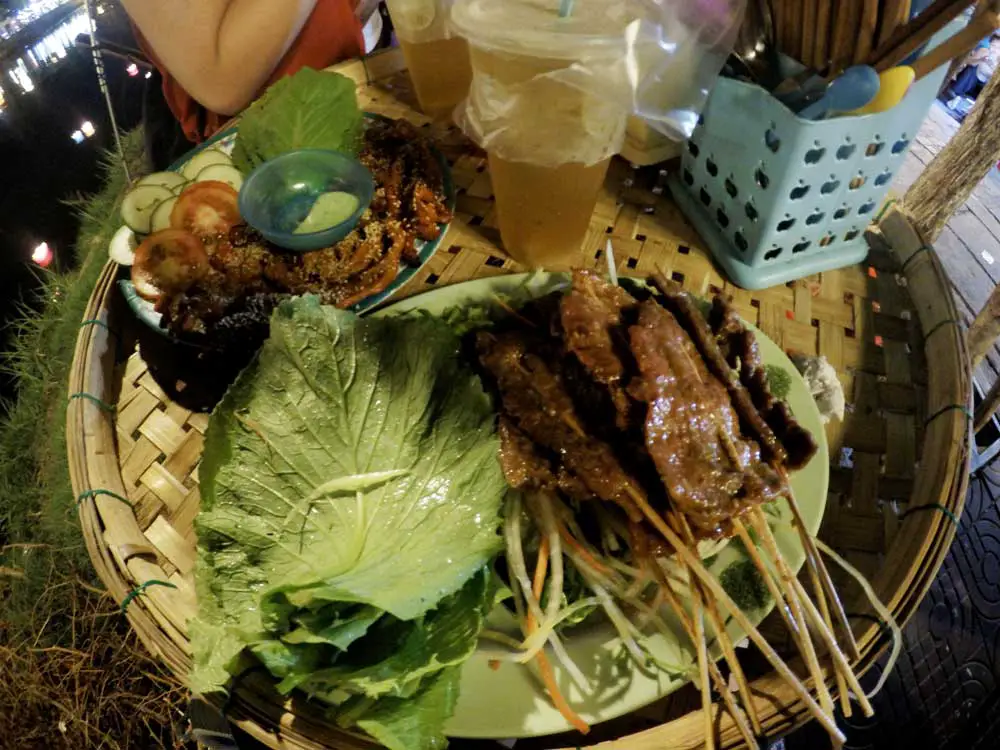 生菜加燒肉,會安,越南