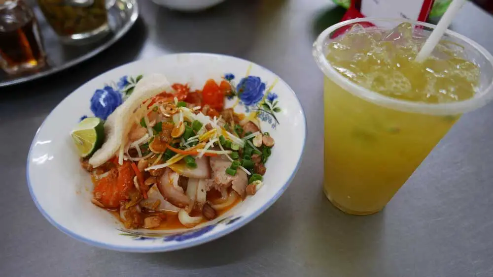 mi quan a1, Danang, Vietnam | Laugh Travel Eat