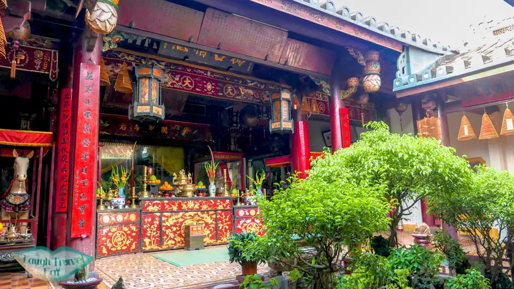 quang cong temple interior, Hoi An, Vietnam - Laugh Travel Eat