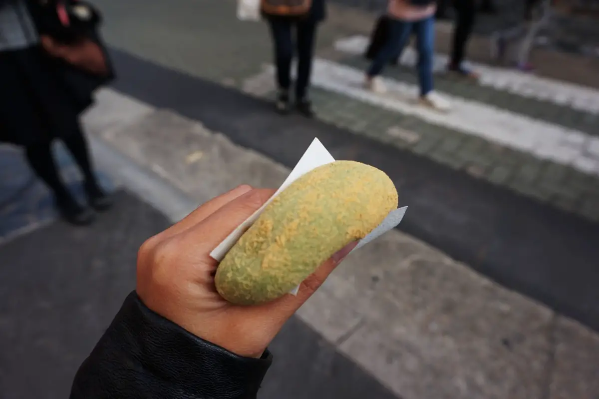 Mochi purchased at Japanese Confectionary Shop in Nara | Laugh Travel Eat