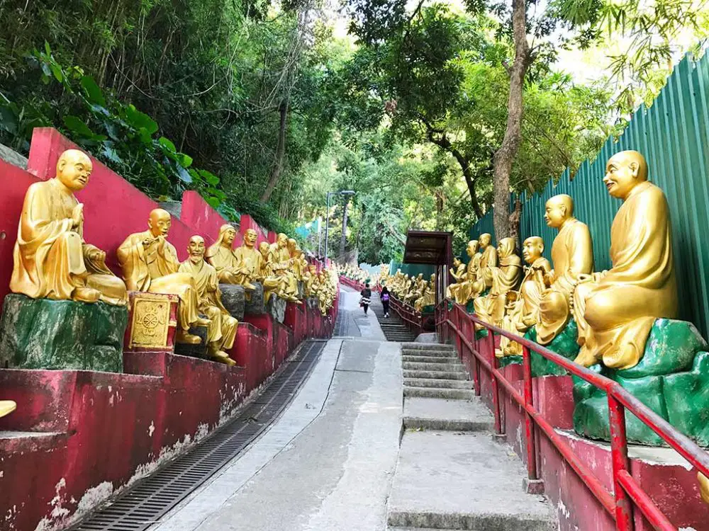 ten thousand buddhas monastery, shatin, hong kong | Laugh Travel Eat