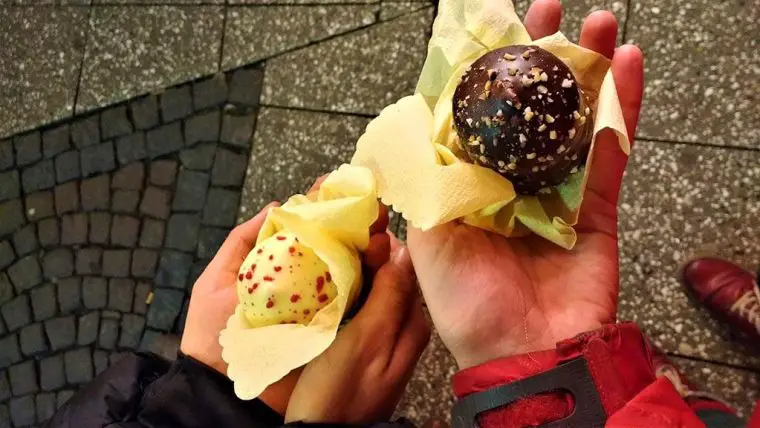 Around the world in 28 snacks - Laugh Travel Eat