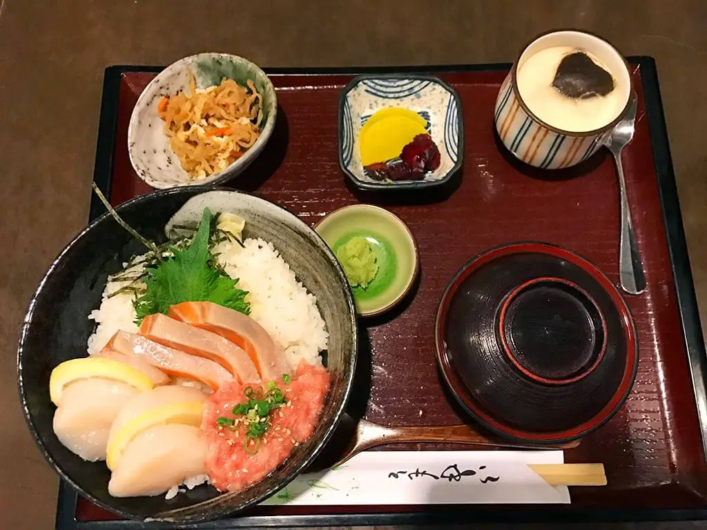 Doraya Japanese restaurant sashimi set H8, Tsim Sha Tsui, Hong Kong | Laugh Travel Eat