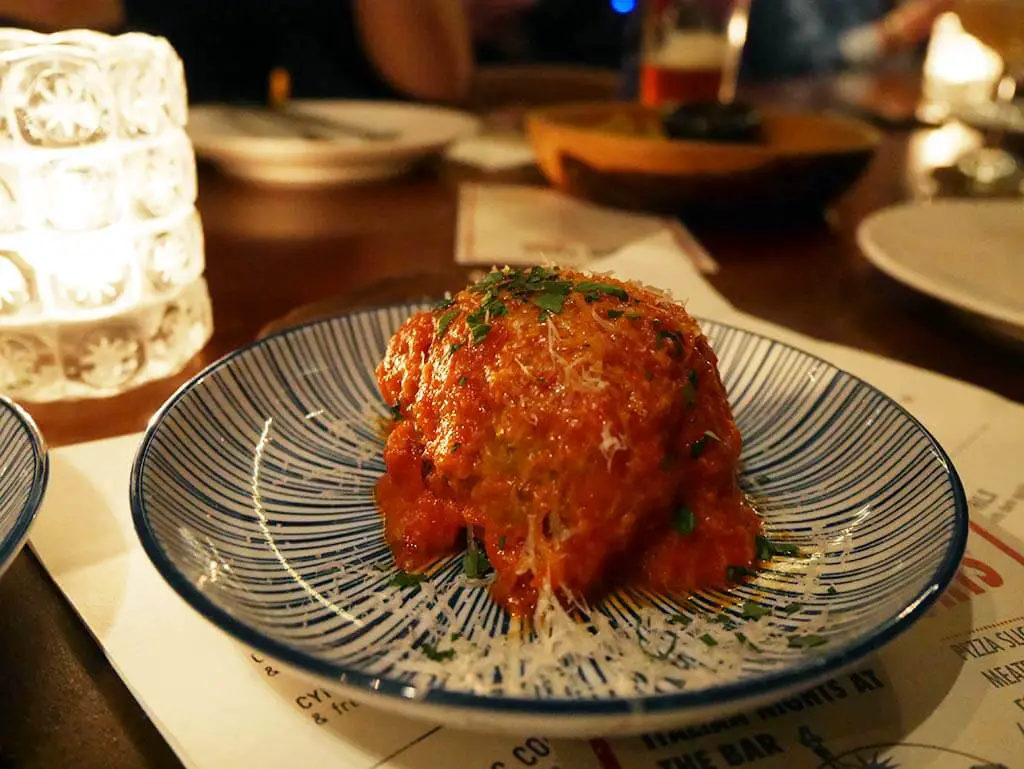 Meatballs from 208, sheung wan, hong kong | Laugh Travel Eat