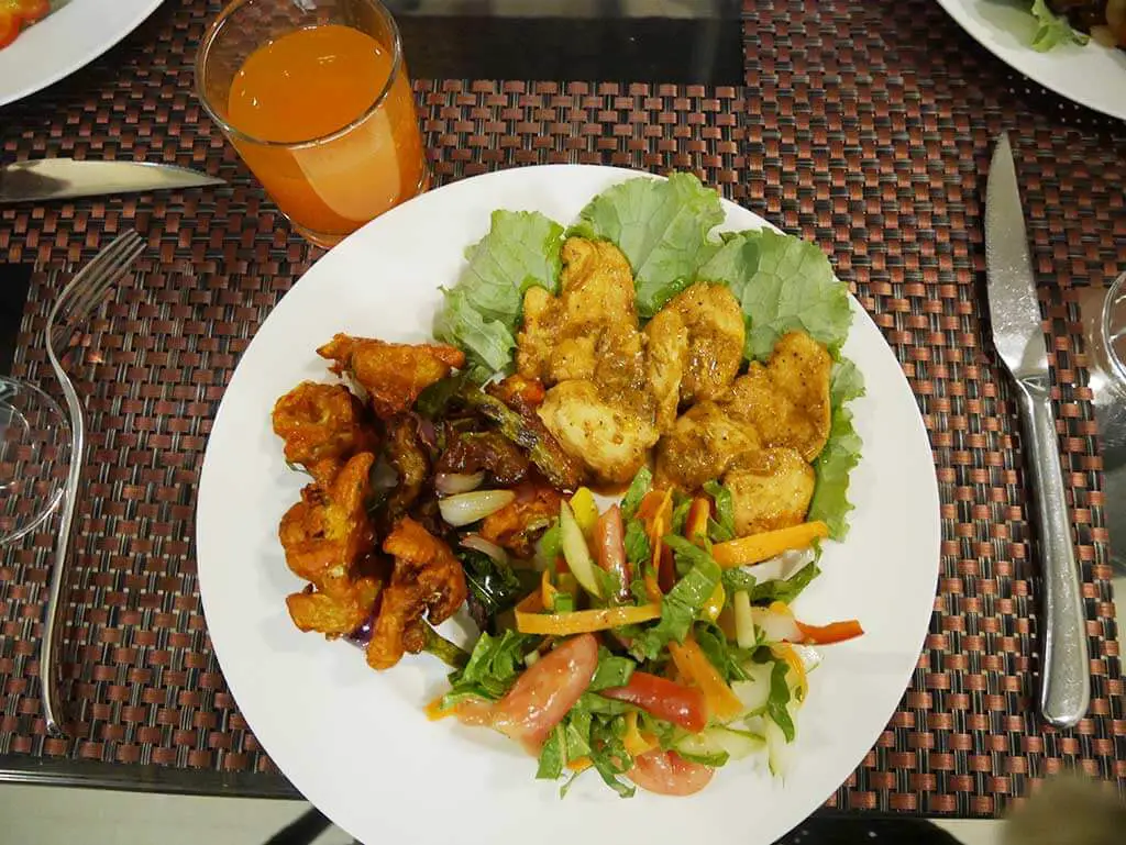 Salad, chicken with gobi 65 dinner, Mirian Sky hotel, Gaafaru, Maldives | Laugh Travel Eat