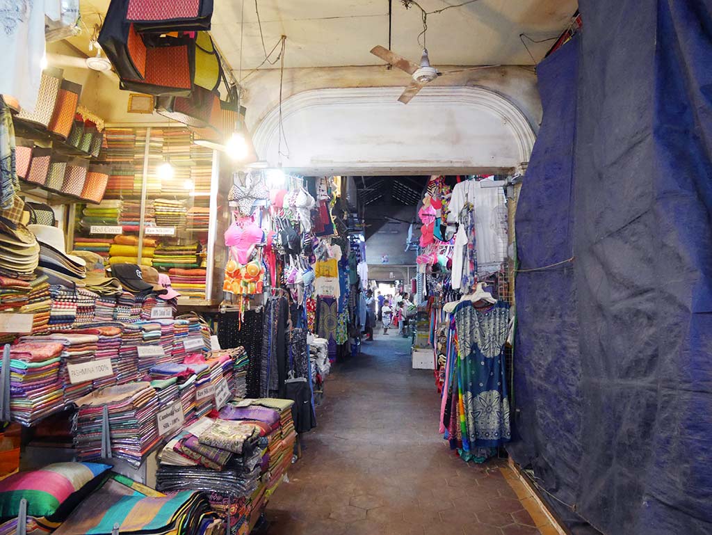 Old market, siem real, cambodia | Laugh Travel Eat