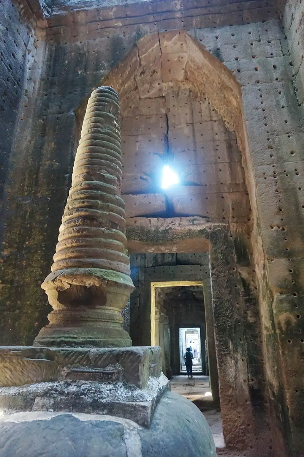 preah khan temple center buddhism pagoda, Angkor Thom, Cambodia | laugh Travel Eat