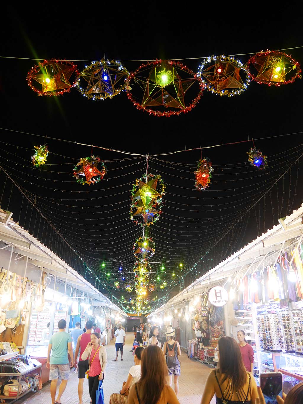 Siem Reap night market, cambodia | Laugh Travel Eat