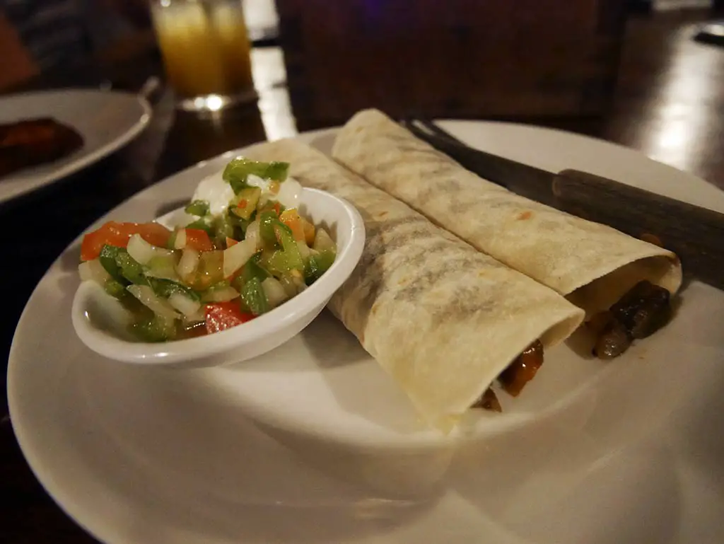 Tapas night, ivy's guesthouse, siem reap, cambodia | Laugh Travel Eat