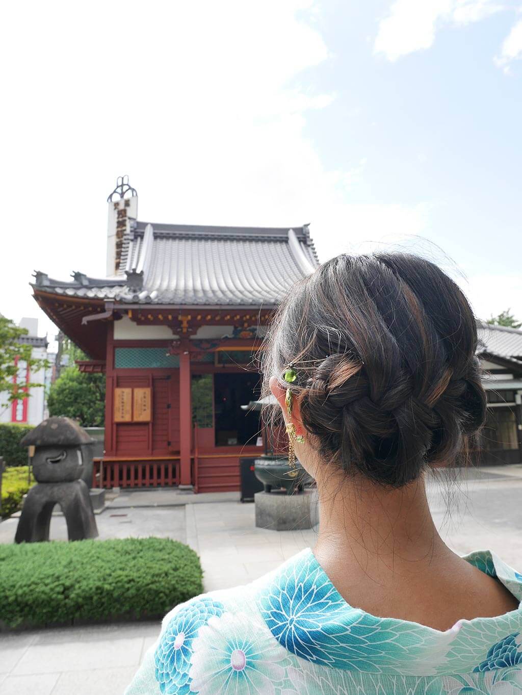 sensoji garden, girl in kimono, asakusa, taito, tokyo, japan | Laugh Travel Eat