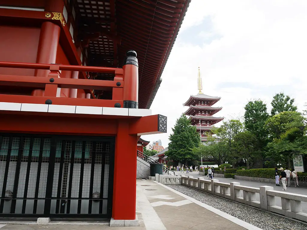 Back of Sensoji temple, asakusa, taito, tokyo, japan | Laugh Travel Eat