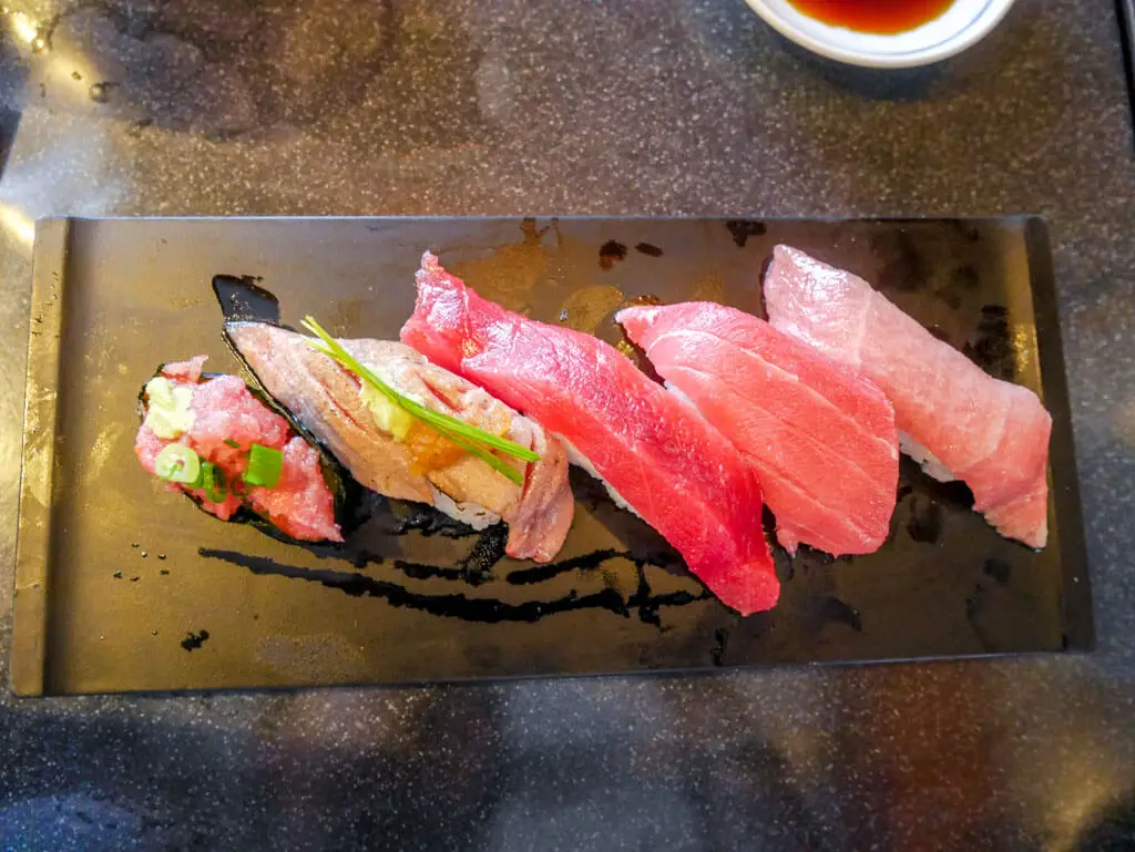 Sushizanmai set of 5 tuna sushi tokyo, Japan | Laugh Travel Eat
