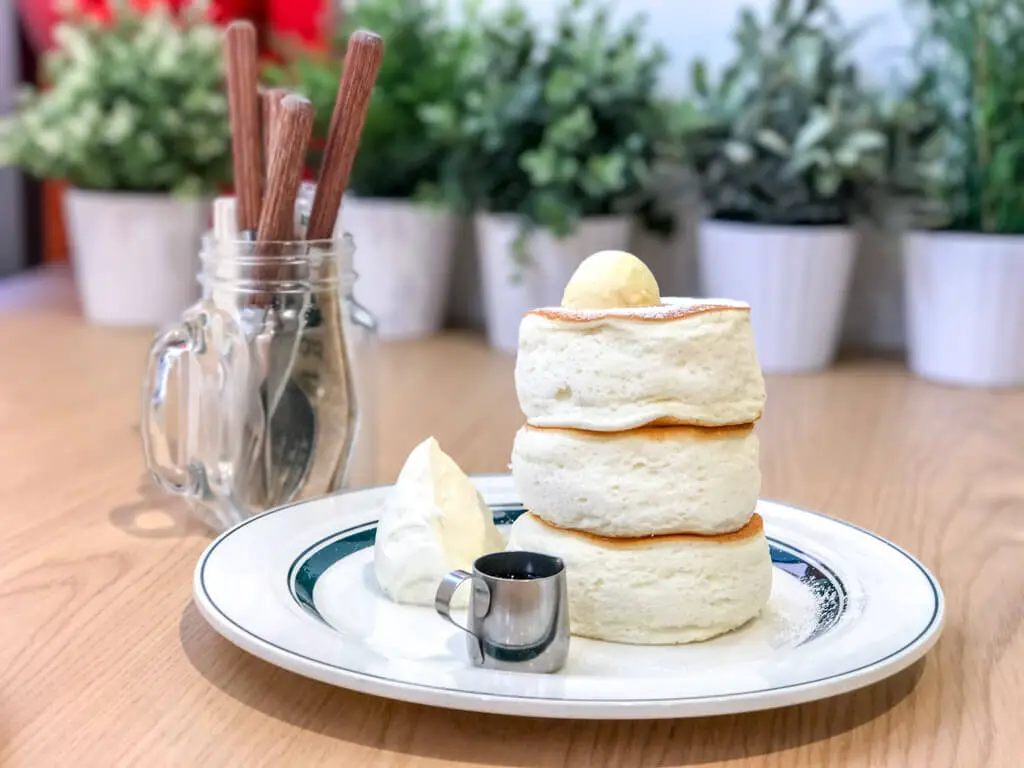 gram souffle pancake at harajuku shop tokyo | Laugh Travel Eat