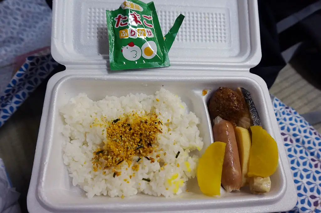 Breakfast on Mount Fuji, Japan | Laugh Travel Eat