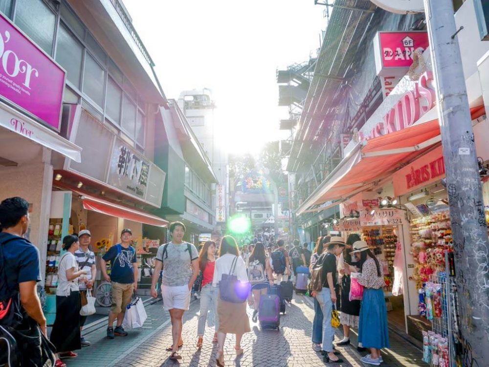 takeshita street harajuku tokyo horizontal