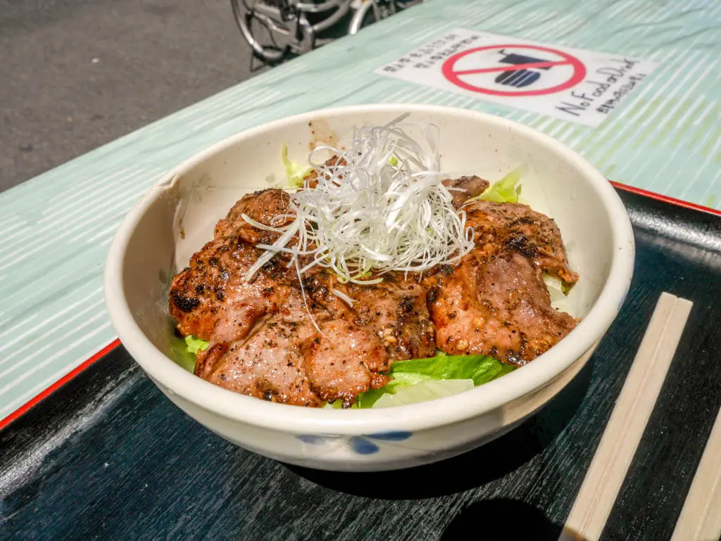 tsukiji fish market seared tuna cheek tokyo, Japan | Laugh Travel Eat