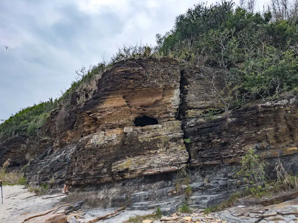 cat's eye cave tung ping chau hong kong- laugh travel eat