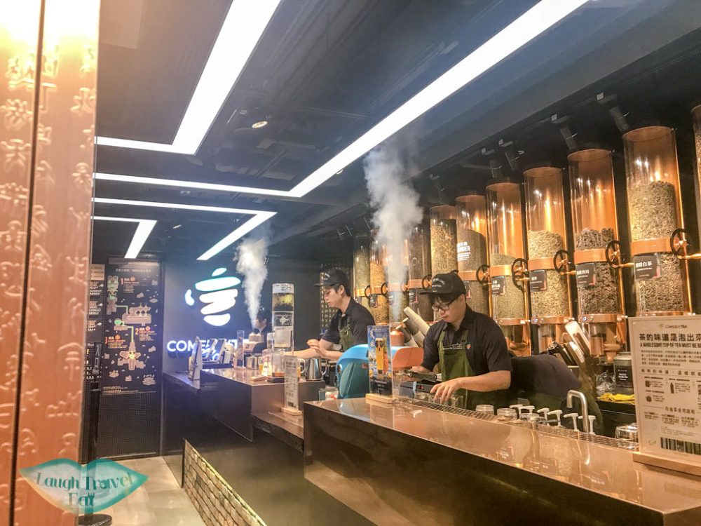 TOP-corridor-portrait-kaitlyn-mong-kok-hong-kong-laugh-travel-eat