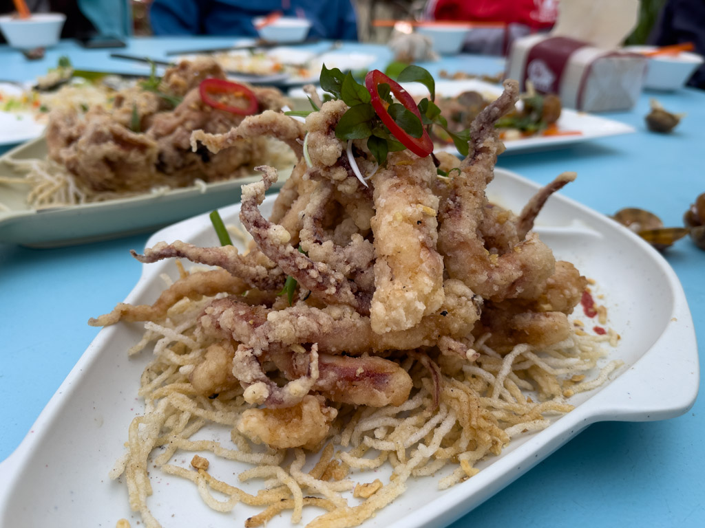 新昌士多東平洲 fried squid sun cheong store menu tung ping chau hong kong- laugh travel eat