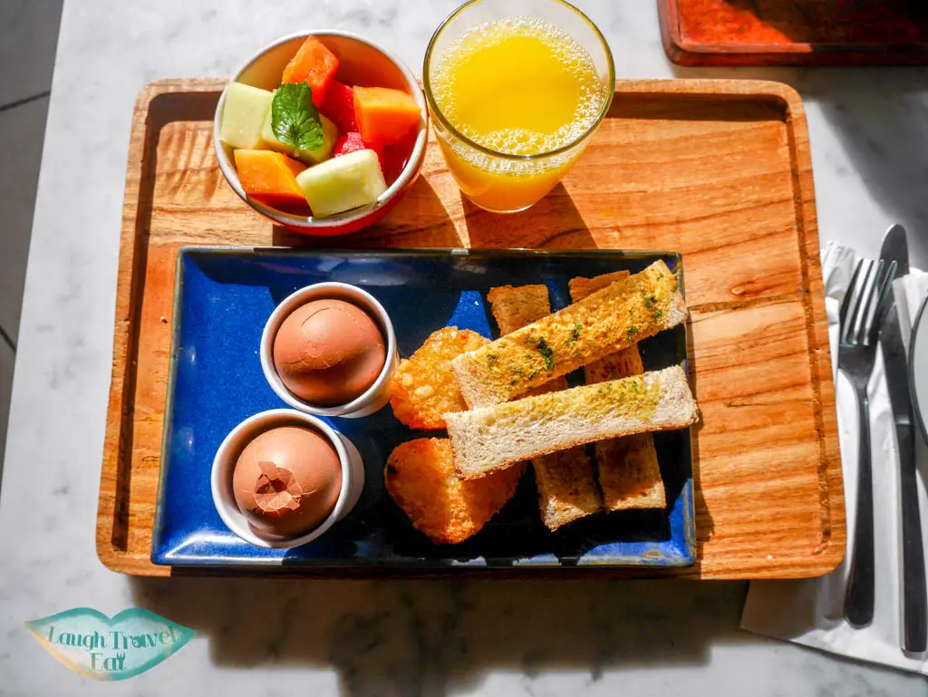 breakfast GrandMas Plus seminyak bali indonesia - laugh travel eat