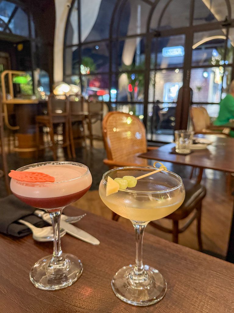 buzo izakaya e birra seminyak bali _ laugh travel eat