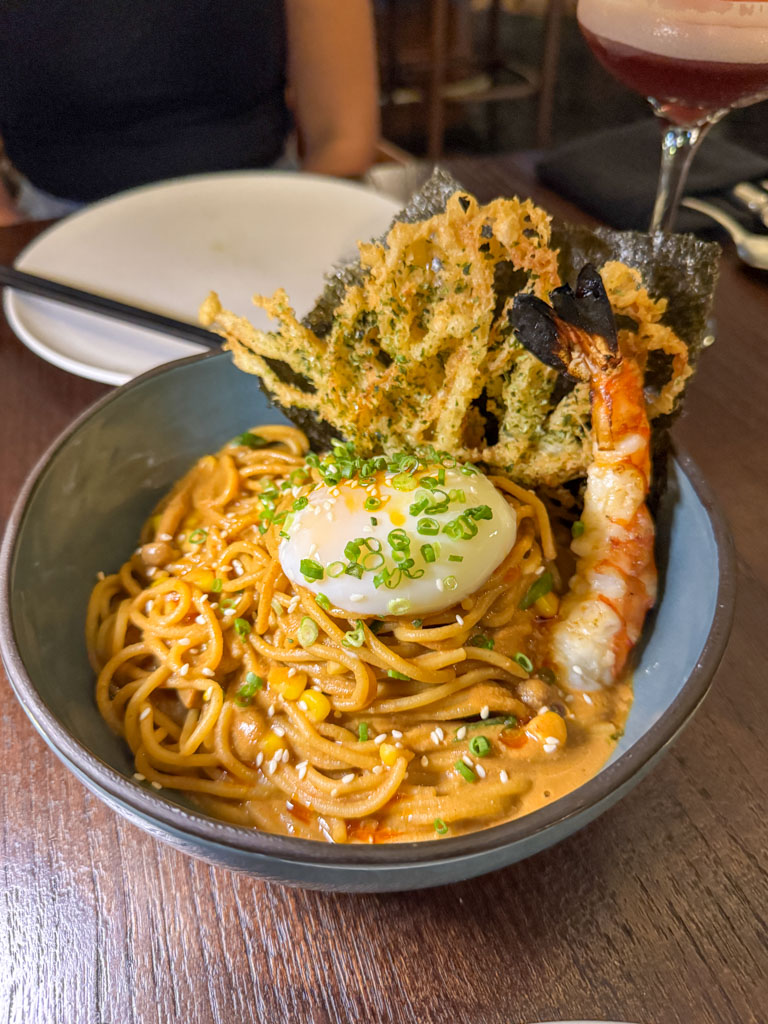 buzo izakaya e birra seminyak bali _ laugh travel eat