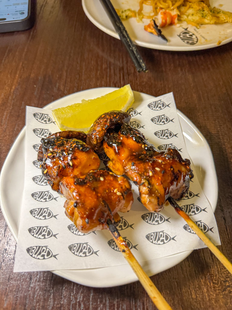 buzo izakaya e birra seminyak bali _ laugh travel eat