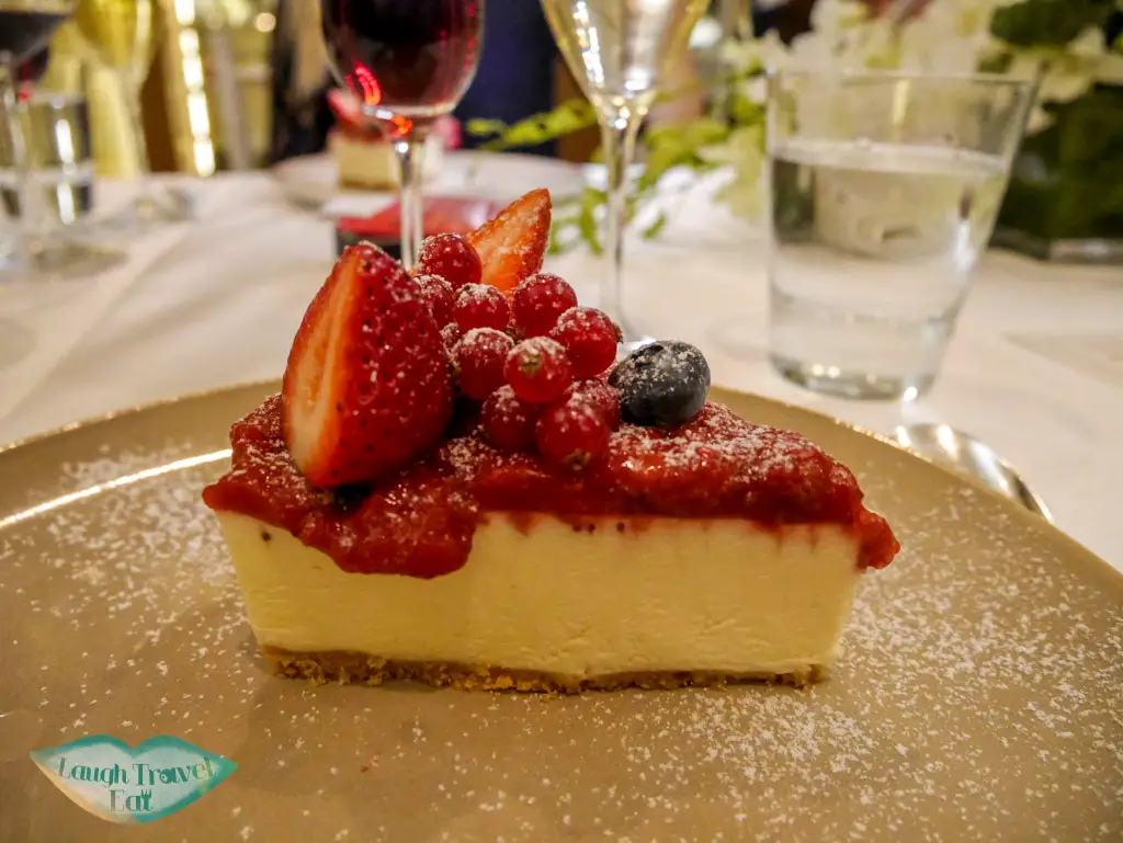 cheesecake the manor st regis hotel macau - laugh travel eat
