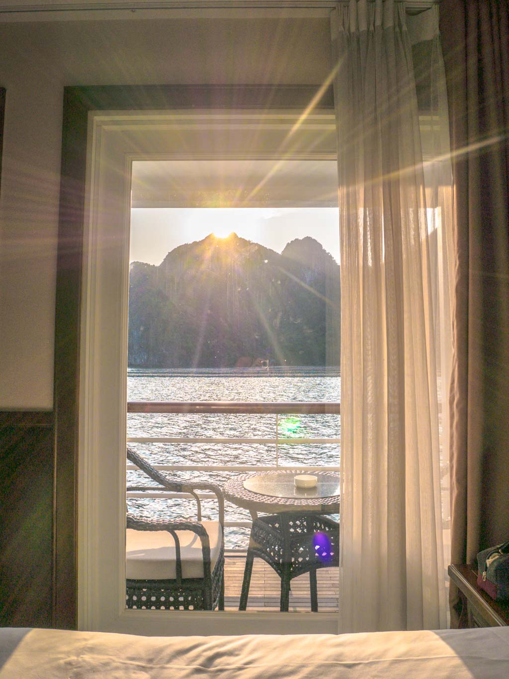 room-balcony-view-paradise-elegance-halong-bay-vietnam-laugh-travel-eat