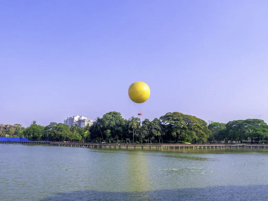 watching the mingalarbar balloon kandwagyi lake yangon myanmar - laugh travel eat