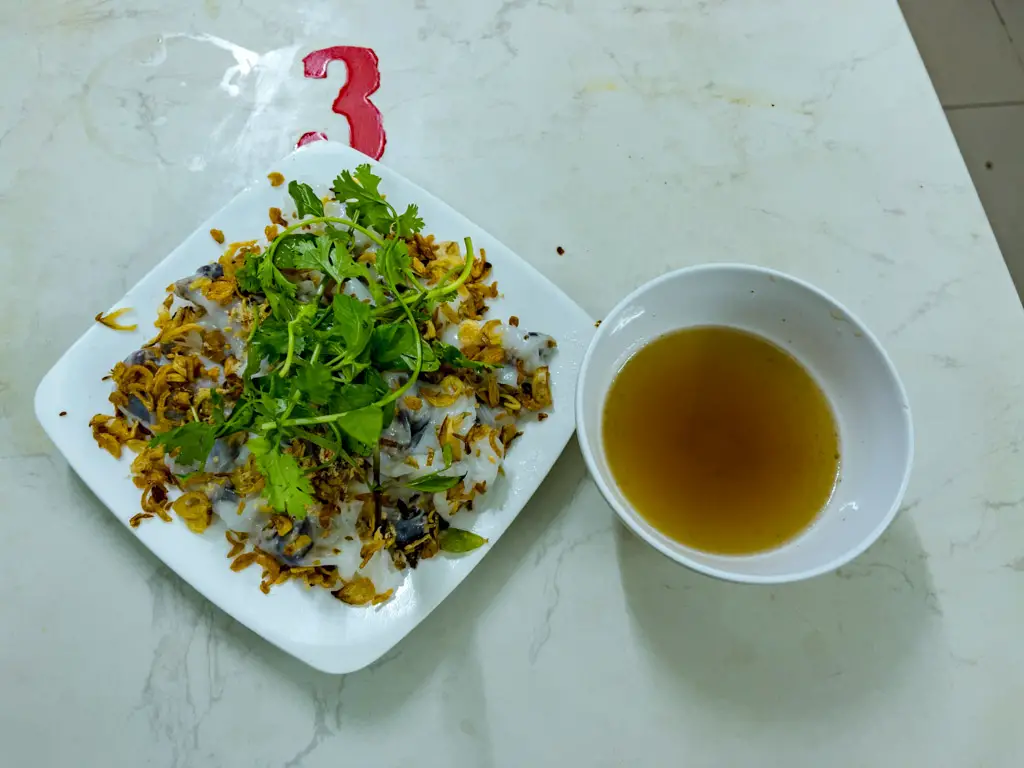 Bánh Cuốn Gia Truyền Thanh Vân Hanoi Vietnam - laugh travel eat