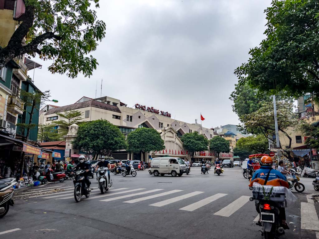 Đồng Xuân Market hanoi Vietnam - laugh travel eat