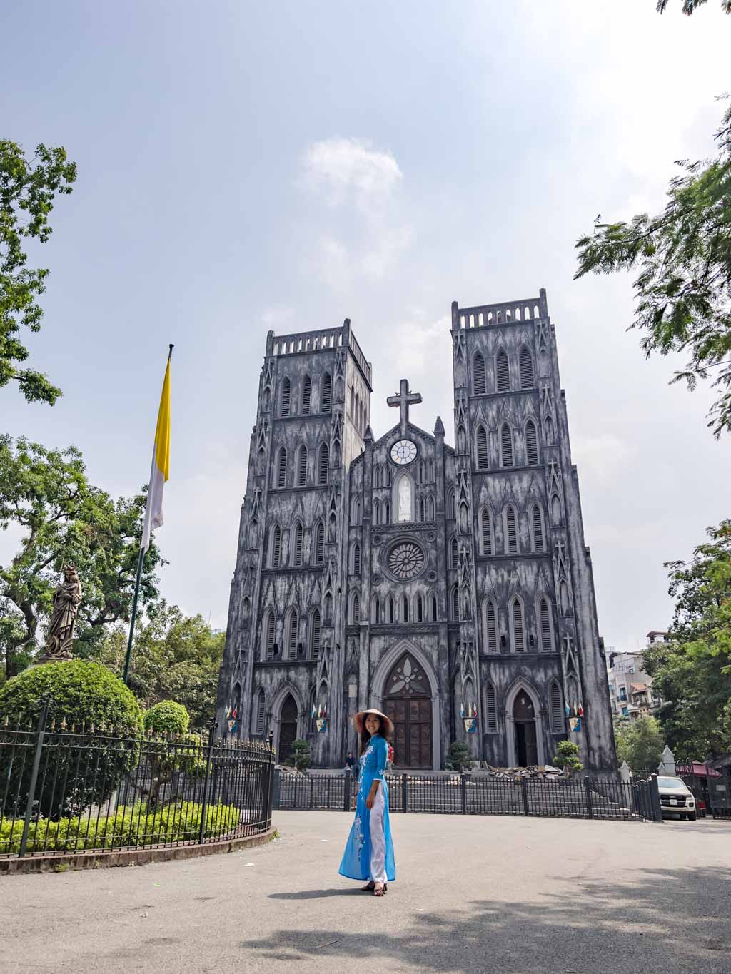 ao dai experience in hanoi Vietnam - laugh travel eat
