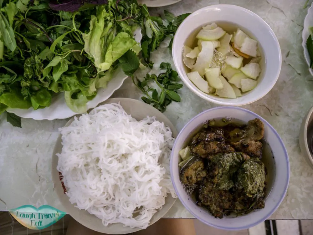 bun-cha-at-bun-cha-dac-kim-hanoi-vietnam-laugh-travel-eat