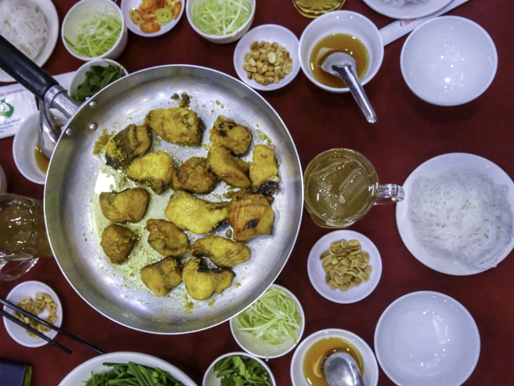 cha-ca-hanoi-vietnam-laugh-travel-eat