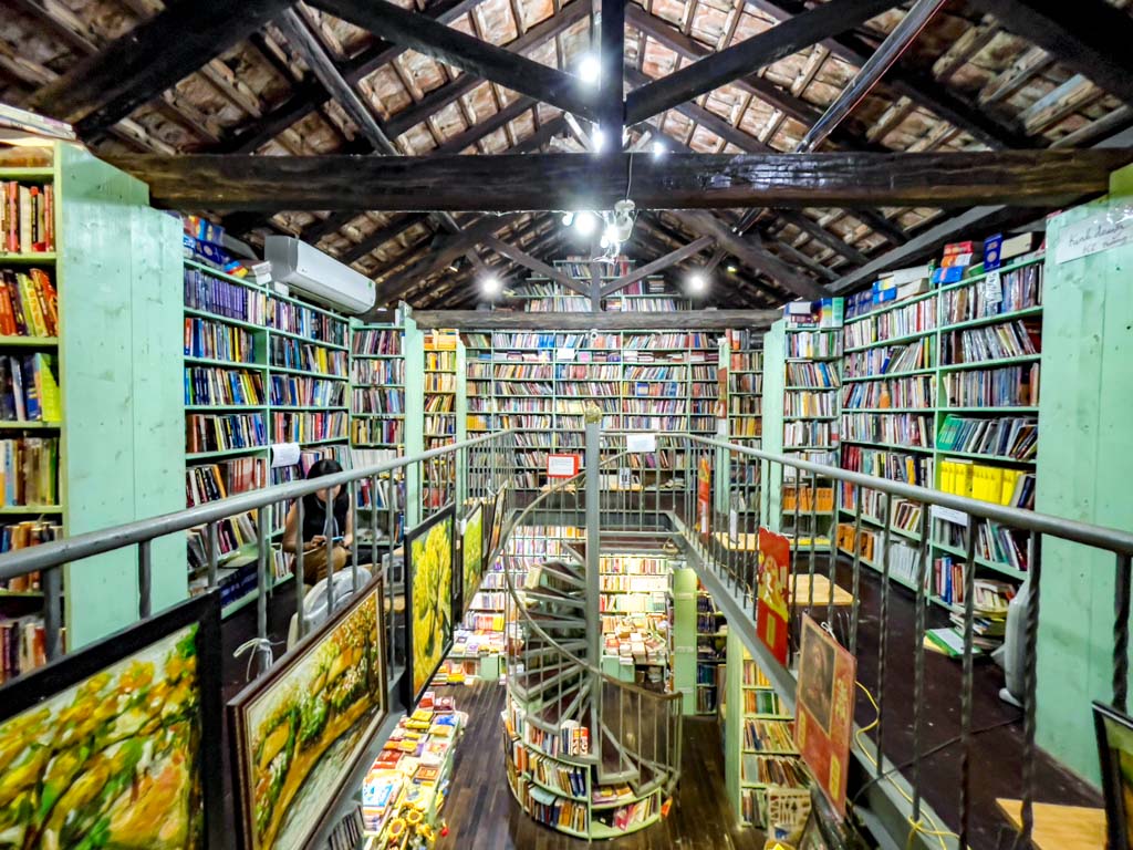 mao bookstore hanoi Vietnam - laugh travel eat