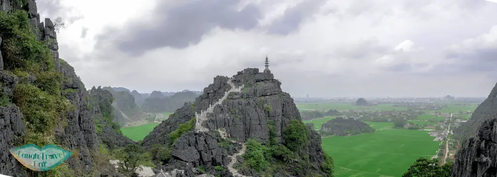 second-peak-of-lying-dragon-mountain-ninh-binh-vietnam-laugh-travel-eat